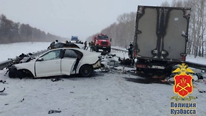 Жуткое лобовое ДТП в Кузбассе унесло жизни трёх подростков, ещё один в больнице