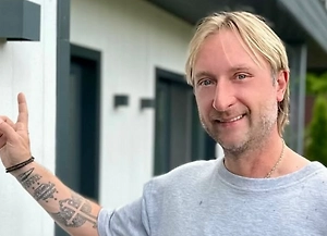 Плющенко практически перестал моргать после операции «лисьи глазки» у Хайдарова