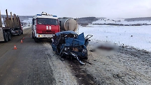 Три человека погибли в ДТП с молоковозом в Красноярском крае