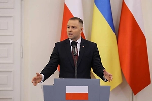 Навроцкий заявил о готовности Польши защищаться от западных союзников