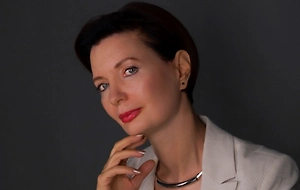 Американцы не славятся своей сбалансированностью в еде. Картошка фри, торт, бульон — всё равно это несбалансированная еда, но здесь никто за сбалансированностью, видимо, и не гонится — больше за вкусовыми ощущениями. По правде говоря, такая еда абсолютно не подходит для делового приёма. Это повседневная еда рядового американца.