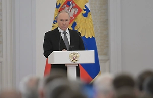 «Прорвали оборону»: Путин сообщил о наступлении войск РФ в направлении Запорожья