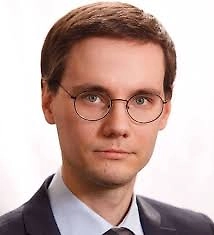 При нарушениях правил стоянки, уполномоченные органы имеют право эвакуировать транспортное средство на штрафстоянку. Но такие меры предпринимаются на основании зарегистрированного нарушения, и владелец авто должен оплатить причитающиеся штрафы и расходы за эвакуацию и хранение автомобиля, чтобы его забрать с штрафстоянки. Важно также отметить, что эвакуация осуществляется только при наличии соответствующих документов, подтверждающих нарушение, а также в установленных законом случаях.