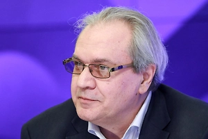 «Это провокация»: Глава СПЧ осудил совершение намаза в общественном транспорте