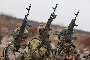 Путин: Россияне надеются на бойцов СВО и верят в победу