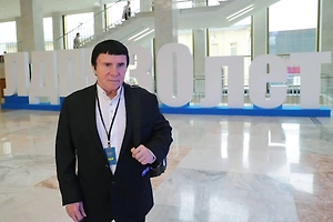 На новогоднем столе Кашпировского не будет алкоголя — только правильное питание