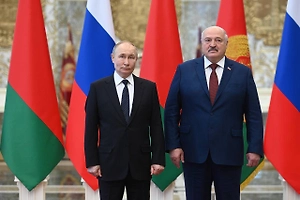 Путин рассказал, что Лукашенко передал ему детали беседы с Макроном

