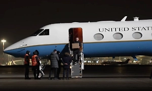 Появилось видео прибытия россиянина Винника в Москву самолётом ВВС США