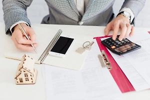 Россияне рискуют лишиться жилья из-за долга по ЖКУ всего после месяца просрочки