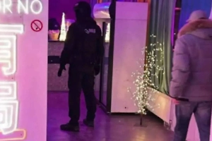 Гражданина КНР заподозрили в организации проституции с девочками-подростками в Петербурге
