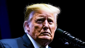 Трамп решил задобрить Россию перед переговорами выводом войск из Балтии