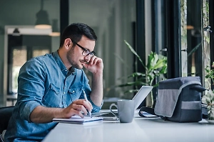 Изменится оплата работы на майских праздниках. Кто получит больше, а кто меньше