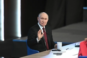 Путин счёл неуместной истерику Киева из-за переговоров РФ и США