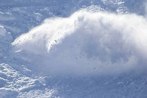 Попавшая под лавину в горах КЧР группа туристов не была зарегистрирована