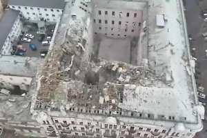 Появилось видео с последствиями удара ВС РФ по одесскому отелю с наёмниками