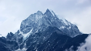 Наследство Тетиса: Останки древних морских чудовищ выдали тайну самой высокой горы на Земле