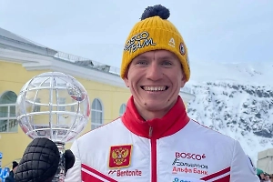 Россиянин Большунов выиграл масс-старт на Sudtirol Moonlight Classic в Италии