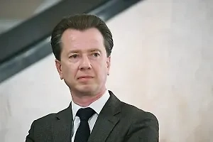 Такое падение без последствий закончиться не могло. Поэтому совершившего это преступление надо привлечь к ответственности. Это просто неадекватный человек, и он должен за свои действия понести соответствующее наказание.