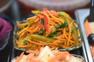 Врач Носарева: Томаты, морковь и гранат помогают бороться с морщинами