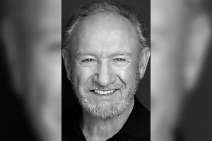 Голливудского актёра Джина Хэкмена, его жену и собаку нашли мёртвыми в их доме