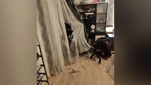 Обломки сбитого беспилотника влетели в квартиру жилой многоэтажки в Тверской области