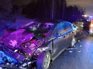 Двухлетняя девочка потеряла родителей и двух сестёр в страшной аварии под Тюменью