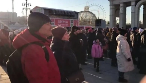 Жар-птица, суворовская каша и космонавты: Life.ru публикует яркие моменты с праздника на ВДНХ в честь 23 Февраля