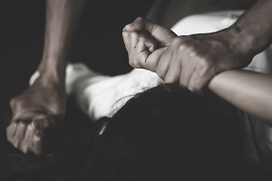 «Мы пришли вас убивать!» Россияне учинили самосуд над педофилом за изнасилование мальчика