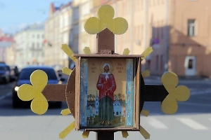 Почитается наравне с Матроной и помогает всем страждущим: Чем известна блаженная Ксения Петербургская