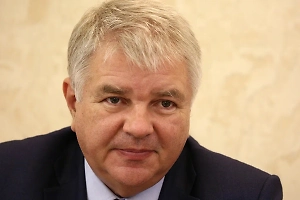 Российский посол заявил о заморозке счетов Русского дома в Париже