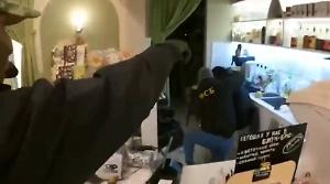 ФСБ показала видео задержания диверсанток, готовивших теракты в России