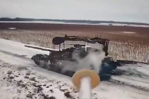 МО: Российские танки обзавелись полной защитой от FPV-дронов