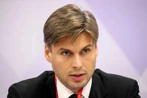 Мантуров представил руководству «Роскосмоса» нового гендиректора Баканова