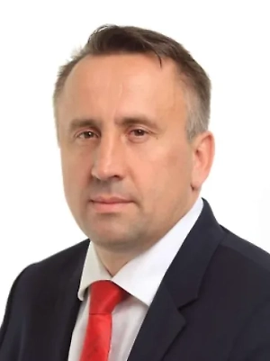 Я просто возмущён происходящим! Как такое вообще возможно допустить? Это же откровенное надругательство над нашими духовно-нравственными устоями! Куда смотрят контролирующие органы? Почему разрешают регистрировать подобные безобразные названия? Это просто позор!