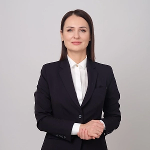 Одно дело, когда мы помогаем тем, кто не может работать: инвалидам, семьям с новорождёнными детьми. Здесь всё понятно. Но в данном случае я, правда, не понимаю глубины. Это нормально, что деньги даются при условии, что ты что-то сделал.