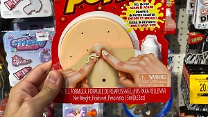 Дерматологи предупредили, что после игрушек-антистресс из тик-тока ребёнок может разодрать себе лицо