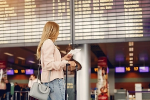 В России могут разрешить предъявлять электронный паспорт в аэропортах