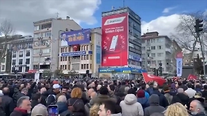 Протесты вспыхнули после задержания мэра Стамбула, полиция жёстко начала разгонять толпу