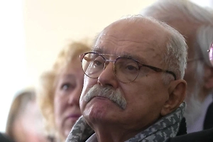 Режиссёр Никита Михалков попал в больницу