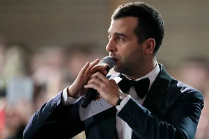 Проблема в русском юморе: Критик порассуждал о карьерных перспективах Урганта во Франции