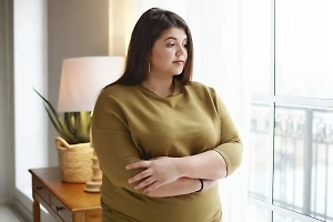 «Режим автопилота»: Психотерапевт раскрыл неочевидную причину ожирения