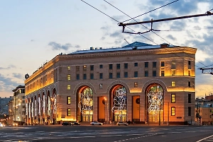 В здании Центрального детского магазина на Лубянке произошёл пожар