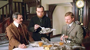 Тест: Яйца, колбаса и каша — сможете угадать, из каких 6 фильмов СССР эти завтраки? 