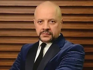 Сразу после окончания войны была создана организация ODESSA. Она не имела никакого отношения к Одессе в СССР, но занималась переправкой нацистских преступников в Южную Америку. В Южной Америке ещё с конца XIX века было много поселений немецких эмигрантов. Они в основном расселялись в Бразилии, а также в Аргентине и Уругвае.