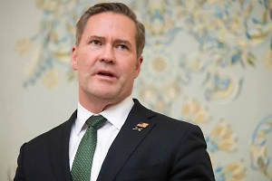 Уолтцу прочат отставку после случая с чатом о хуситах в Signal