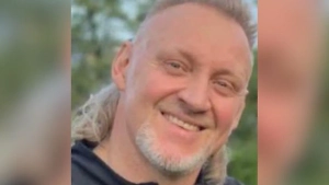 В Москве участник Олимпийских игр жестоко избил жену посреди улицы