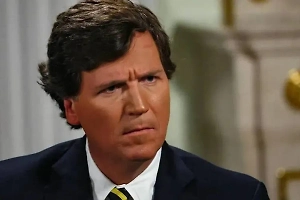 Карлсон призвал «уже сейчас» обвинить Зеленского в совершённых им преступлениях