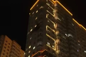 Слюсарь сообщил о двух пострадавших в результате удара дрона ВСУ по многоэтажке