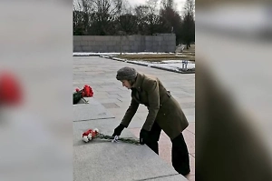 Кощунство: Захарова жёстко осадила посла Канады за показуху на Пискарёвском кладбище