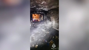 Перегрелся и взорвался: Пауэрбанк на зарядке спалил квартиру в Нижневартовске